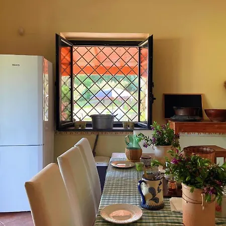 펜션 In 8 Ettari Di Campagna, A 20' Dal Mare Casa Piccirillo