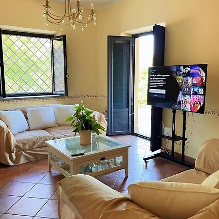 In 8 Ettari Di Campagna, A 20' Dal Mare Casa Piccirillo