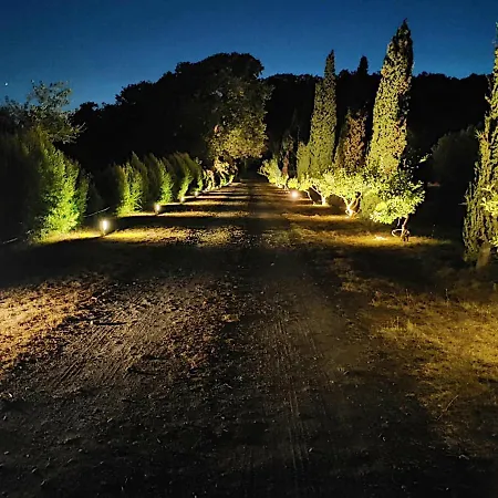 In 8 Ettari Di Campagna, A 20' Dal Mare 펜션 *